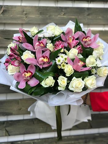 Букет цветов из: Розы и Хризантемы в Донецке